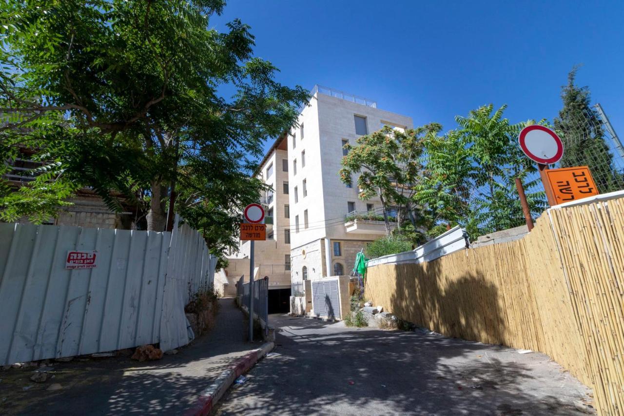 The Haneviim Suites - Isrentals Jerusalem Exterior photo