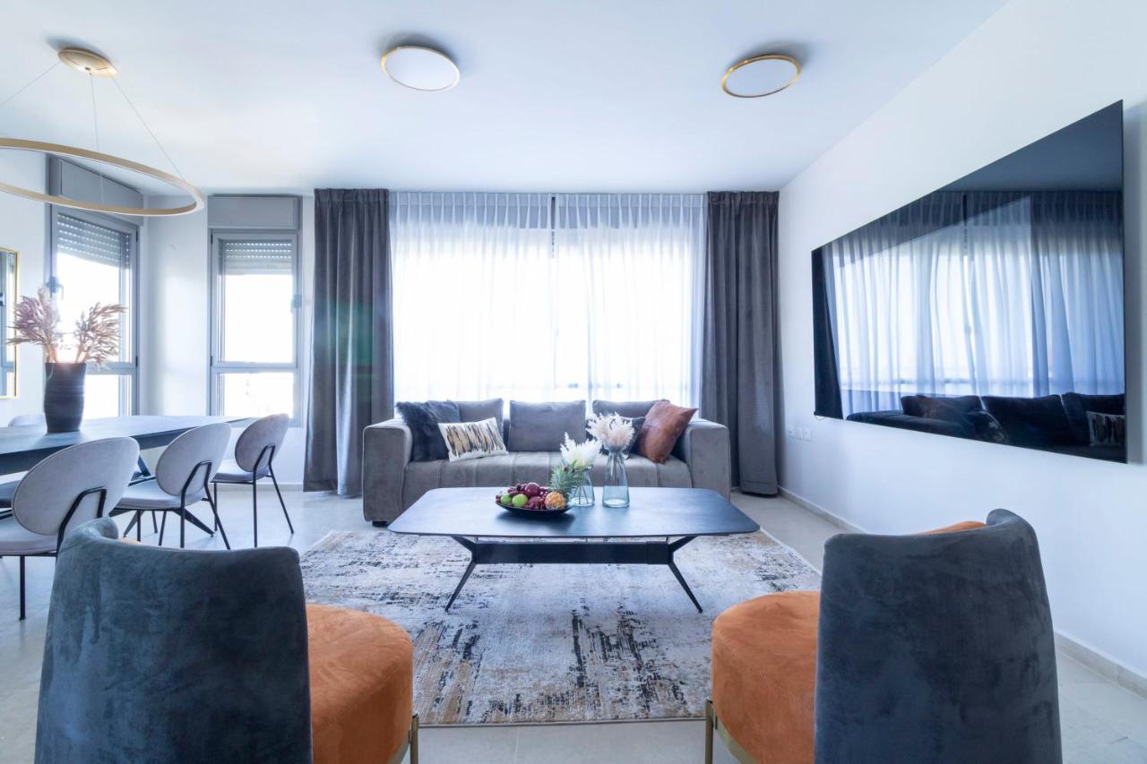 The Haneviim Suites - Isrentals Jerusalem Exterior photo