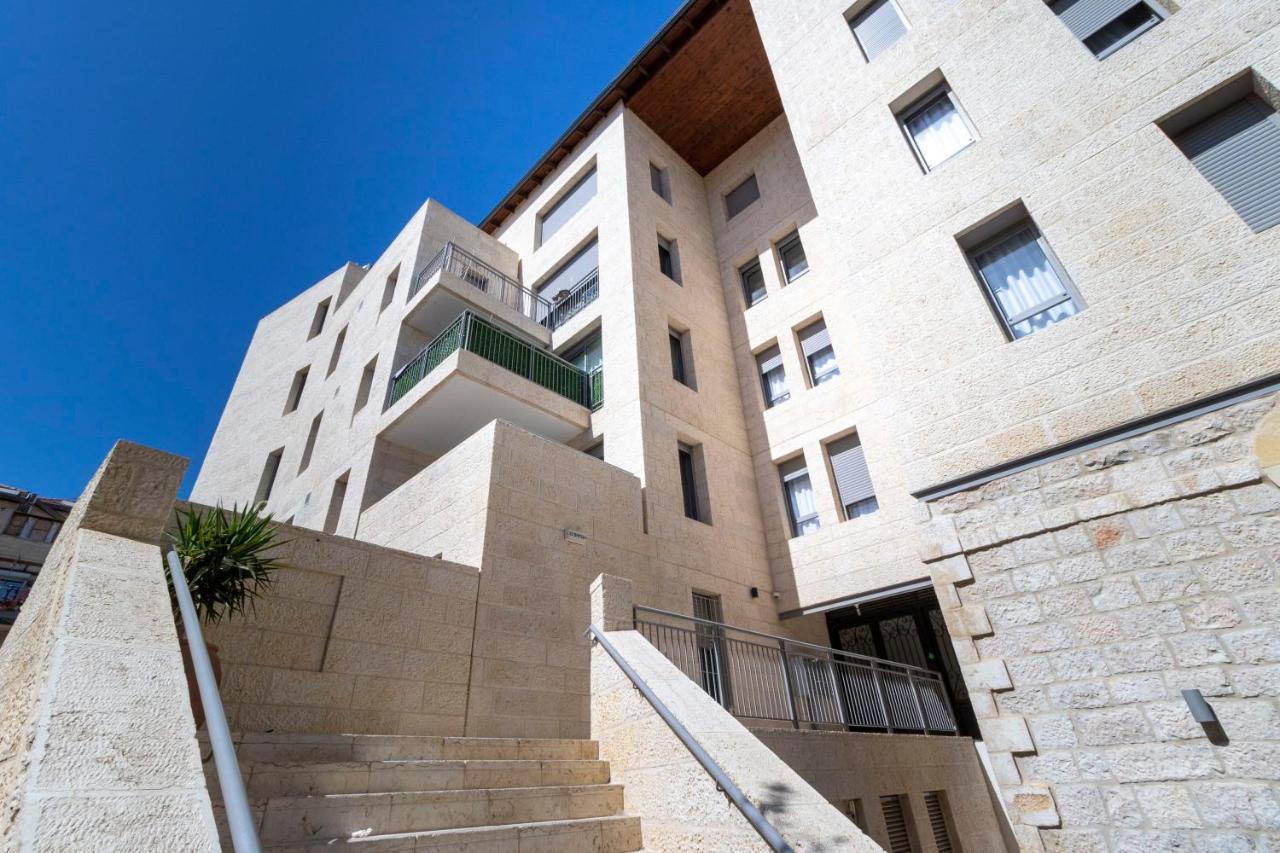 The Haneviim Suites - Isrentals Jerusalem Exterior photo