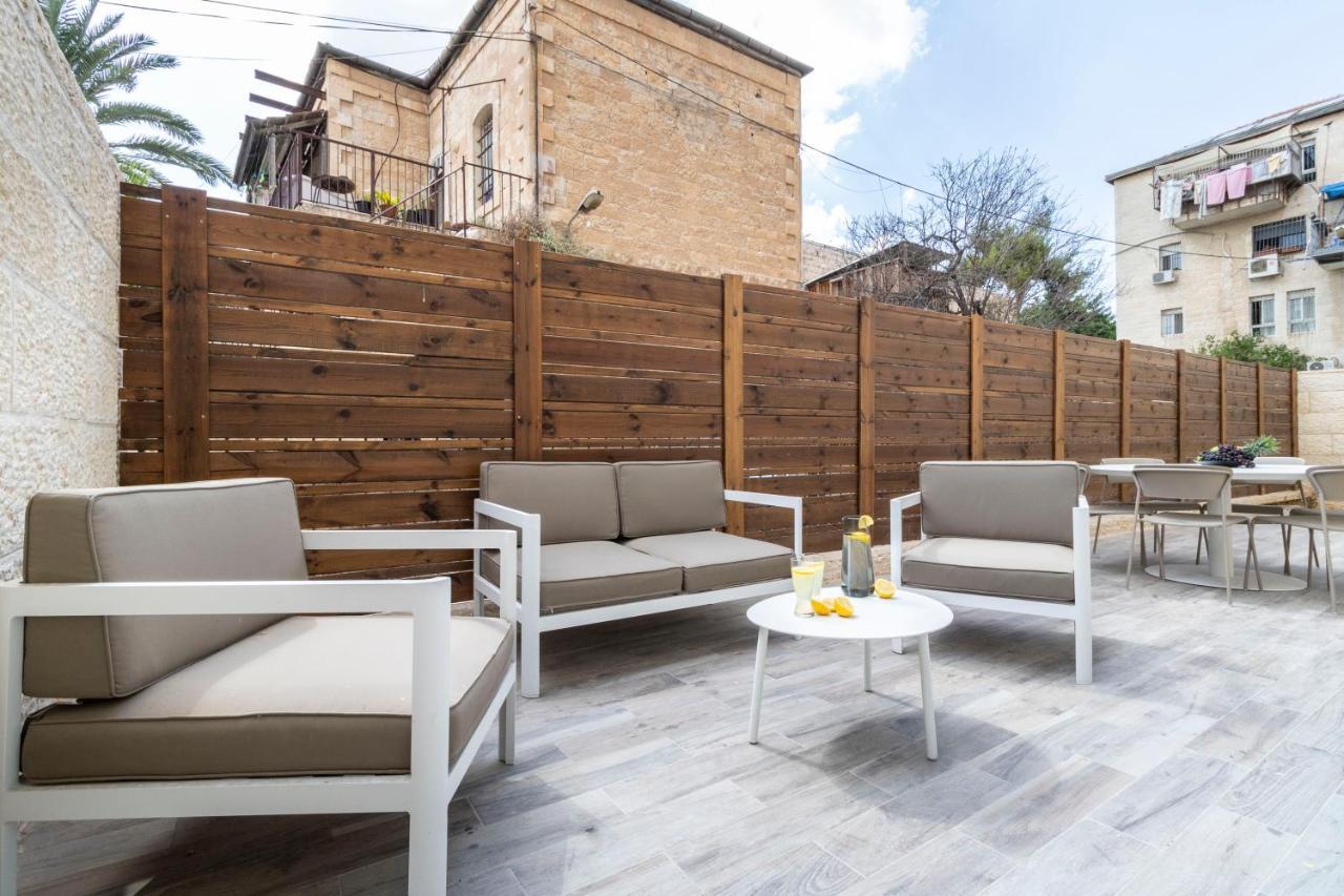 The Haneviim Suites - Isrentals Jerusalem Exterior photo