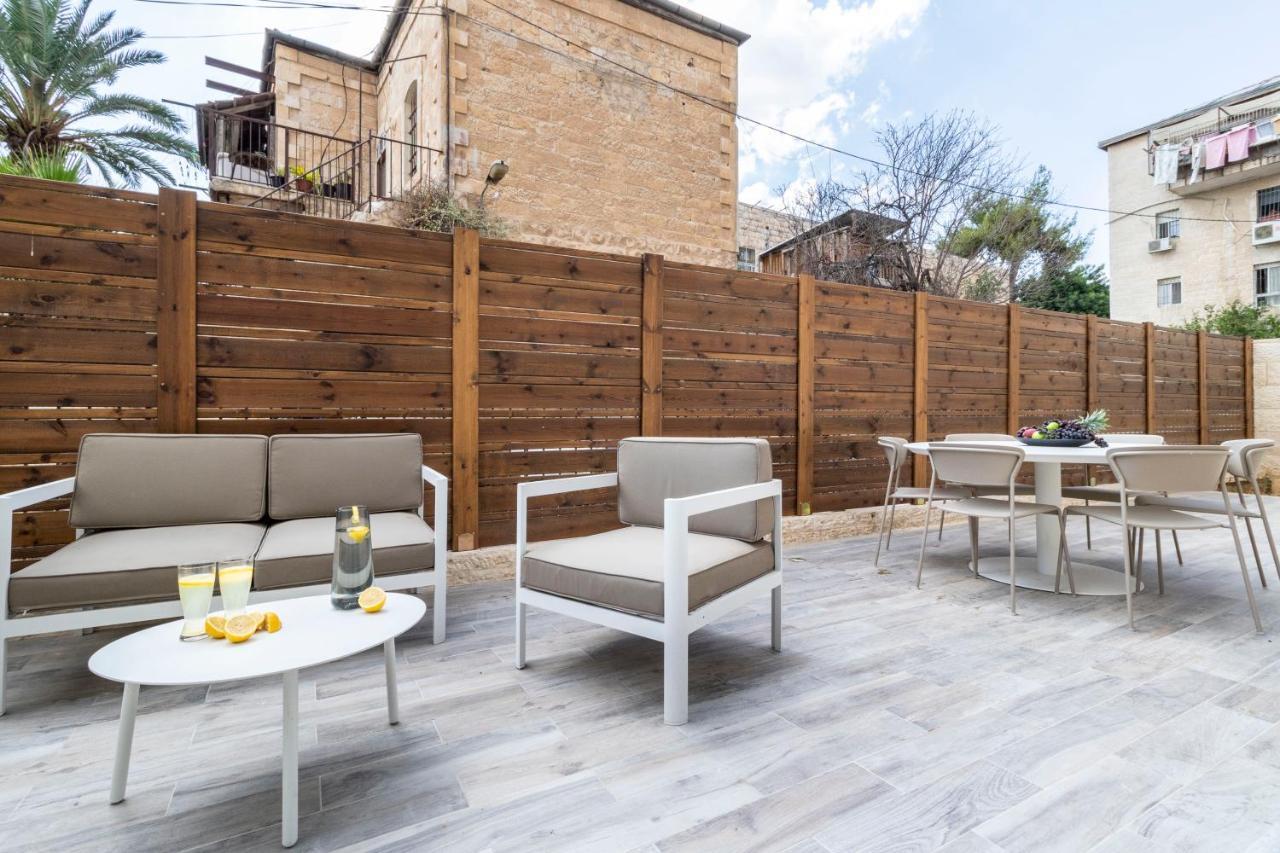 The Haneviim Suites - Isrentals Jerusalem Exterior photo