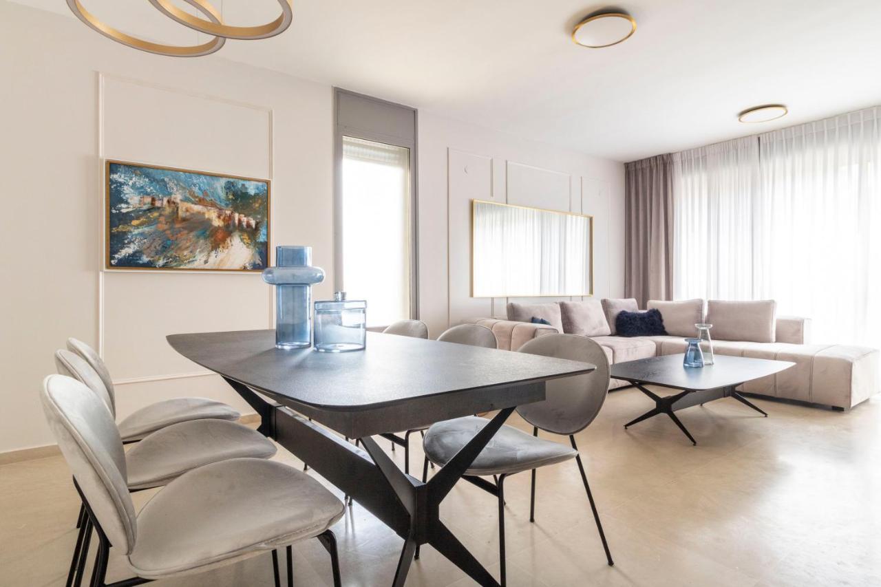 The Haneviim Suites - Isrentals Jerusalem Exterior photo