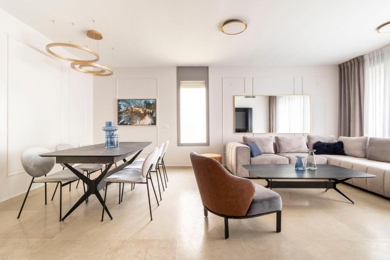 The Haneviim Suites - Isrentals Jerusalem Exterior photo