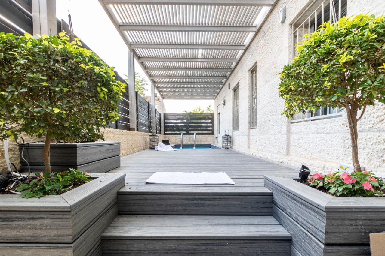 The Haneviim Suites - Isrentals Jerusalem Exterior photo