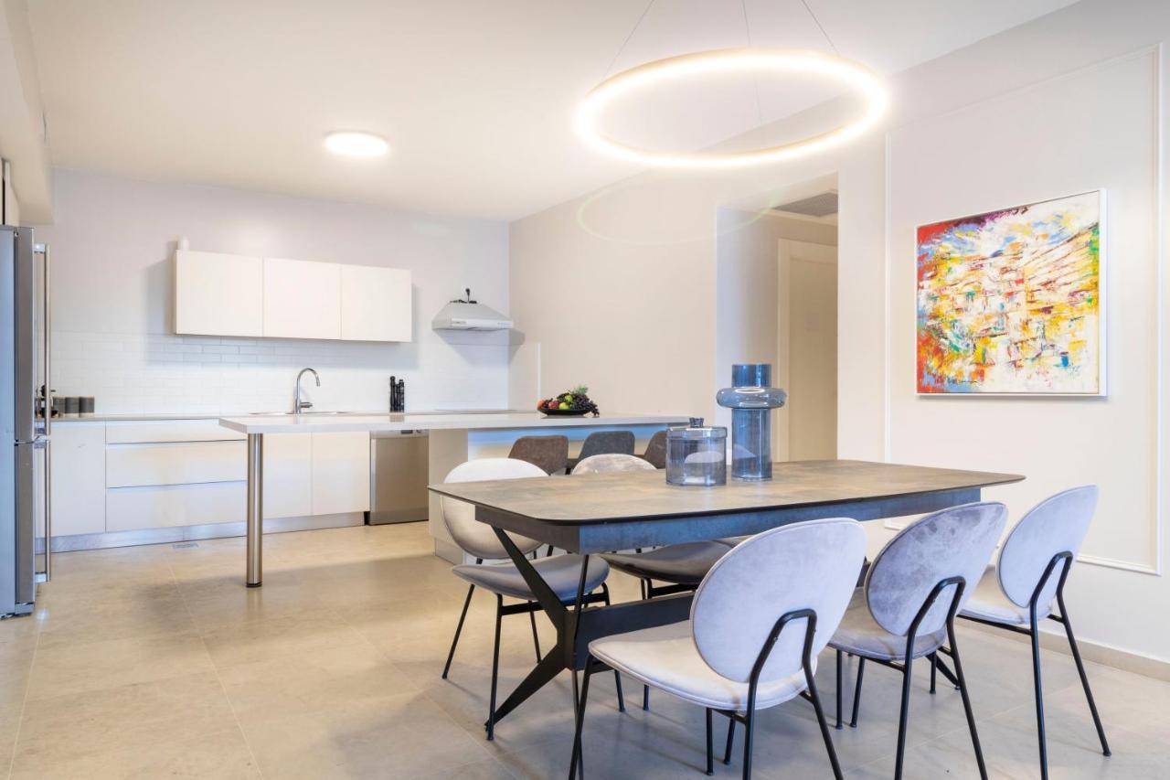 The Haneviim Suites - Isrentals Jerusalem Exterior photo